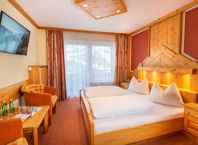 Doppelzimmer mit Balkon, Zimmer in Obertauern, Haus Tyrol | Hotel Garni ***