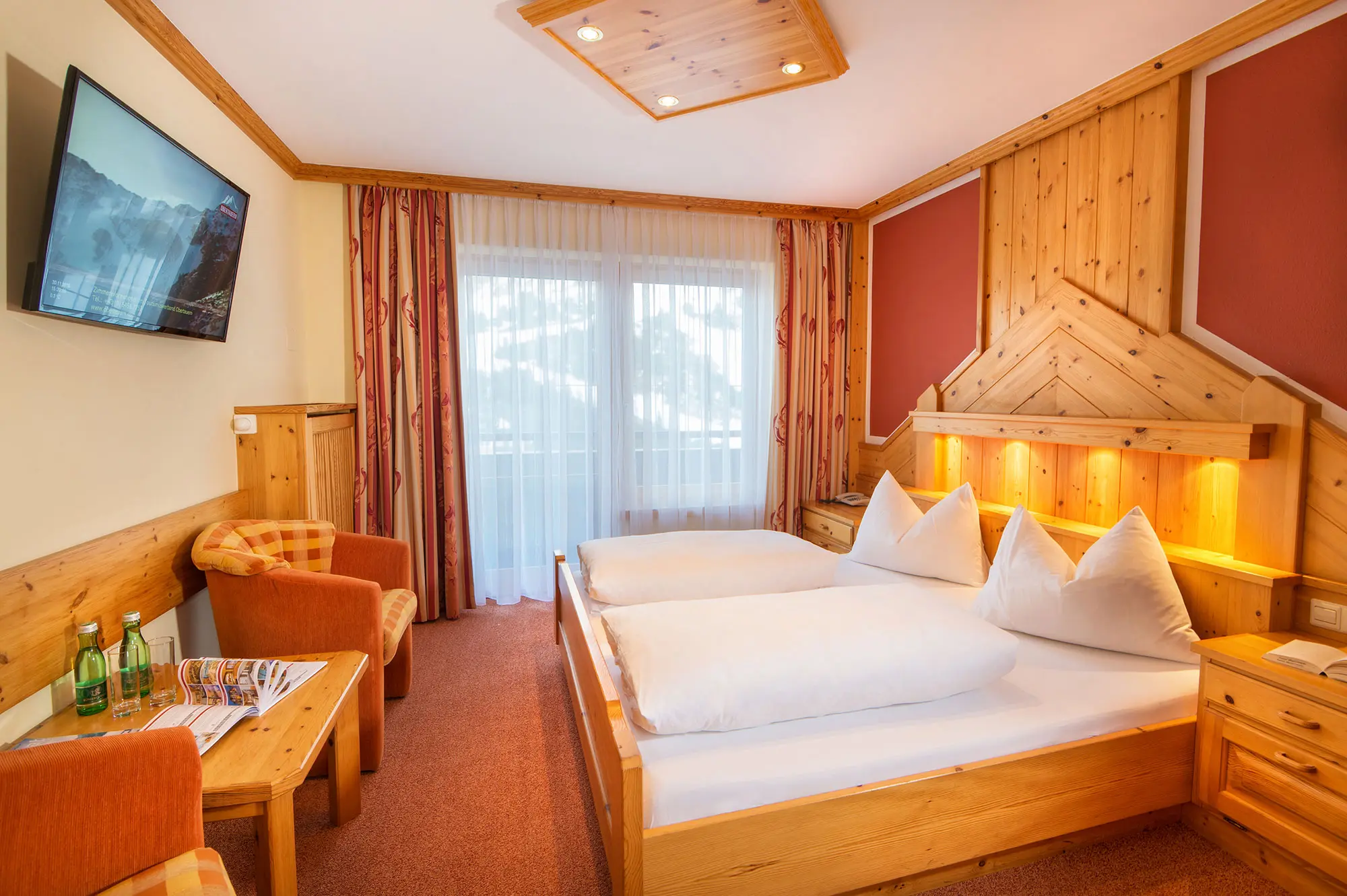 Doppelzimmer mit Balkon, Zimmer in Obertauern, Haus Tyrol | Hotel Garni ***