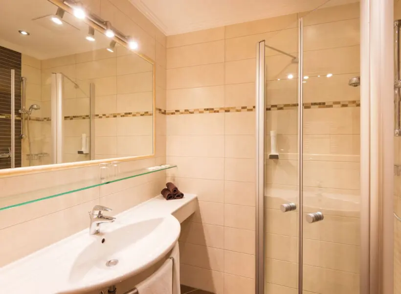 Doppelzimmer mit Balkon, Zimmer in Obertauern, Haus Tyrol | Hotel Garni ***
