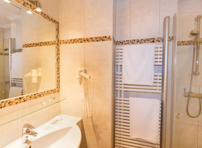 Doppelzimmer mit Balkon, Zimmer in Obertauern, Haus Tyrol | Hotel Garni ***