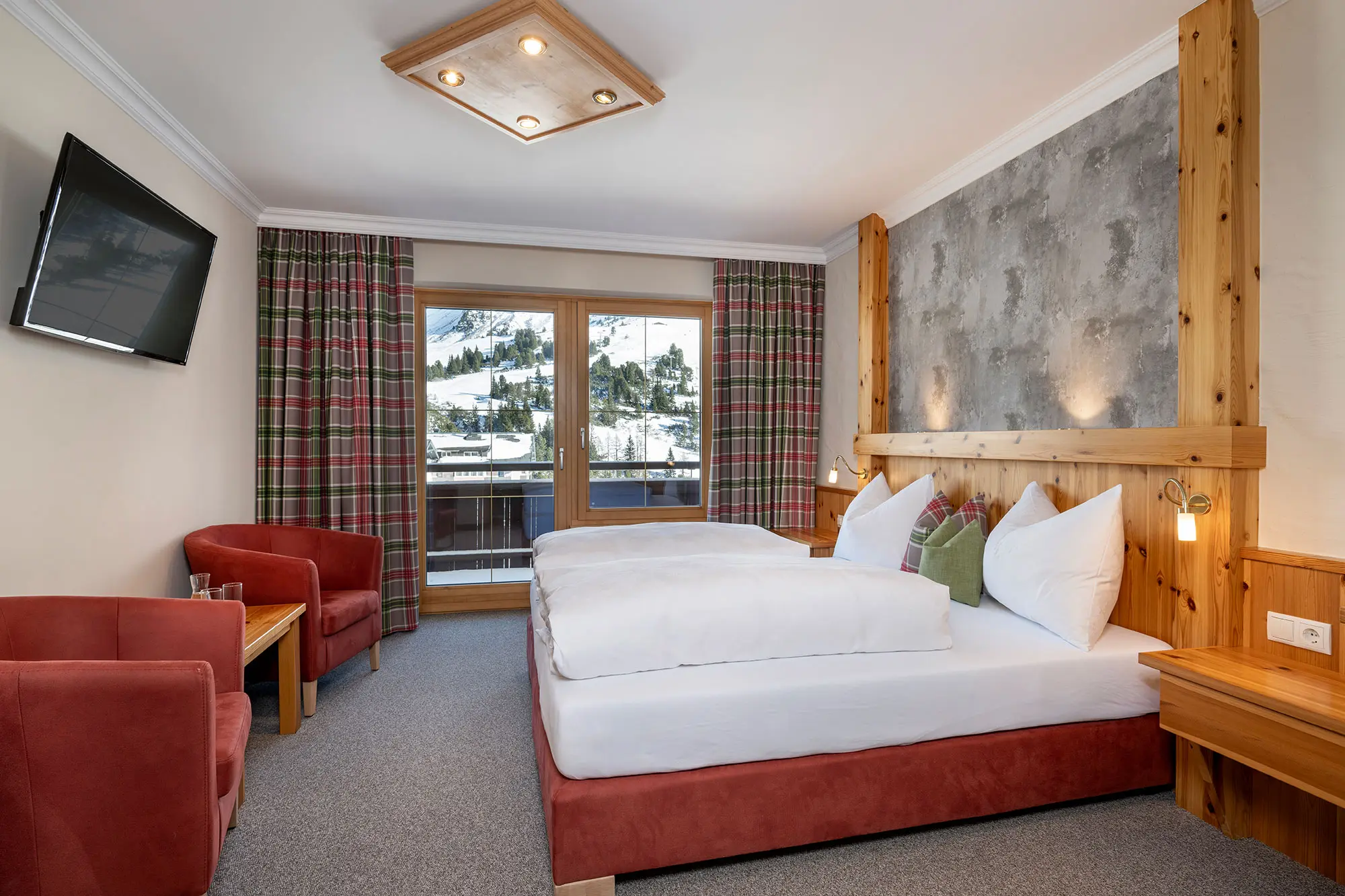 Doppelzimmer mit Balkon, Zimmer in Obertauern, Haus Tyrol | Hotel Garni ***