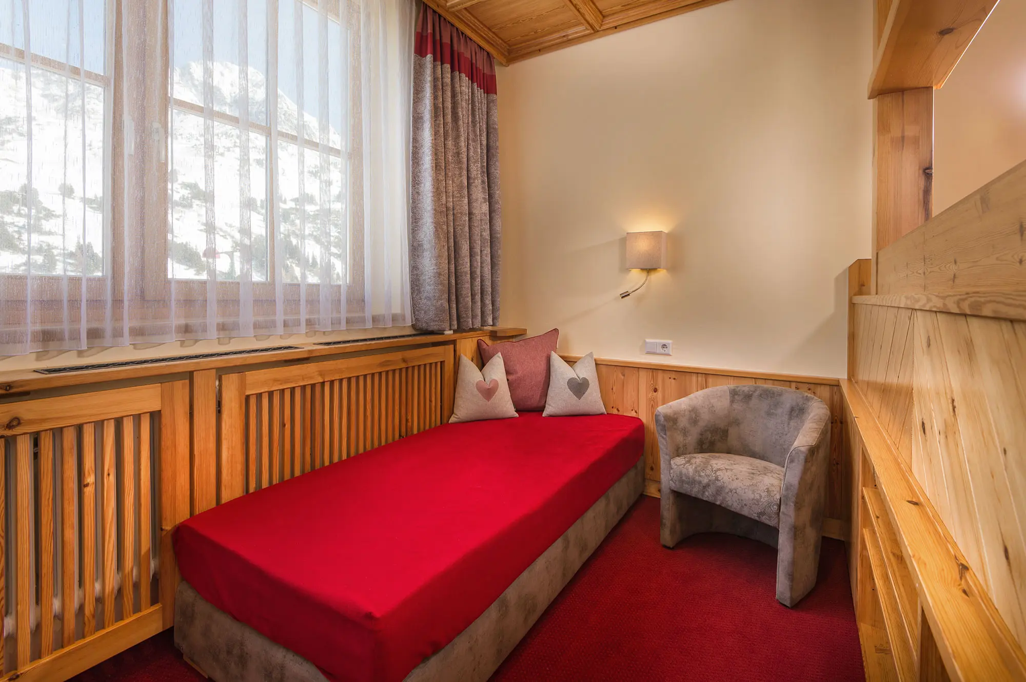 Dreibettzimmer ohne Balkon, Zimmer in Obertauern, Hotel Tyrol
