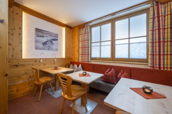 Aufenthaltsraum - Hotel Garni Haus Tyrol, 3-Sterne Hotel Pension in Obertauern