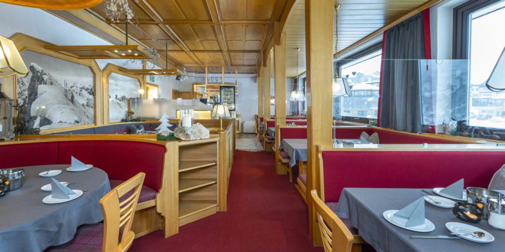 Frühstücksraum - Hotel Garni Haus Tyrol, 3-Sterne Hotel Pension in Obertauern