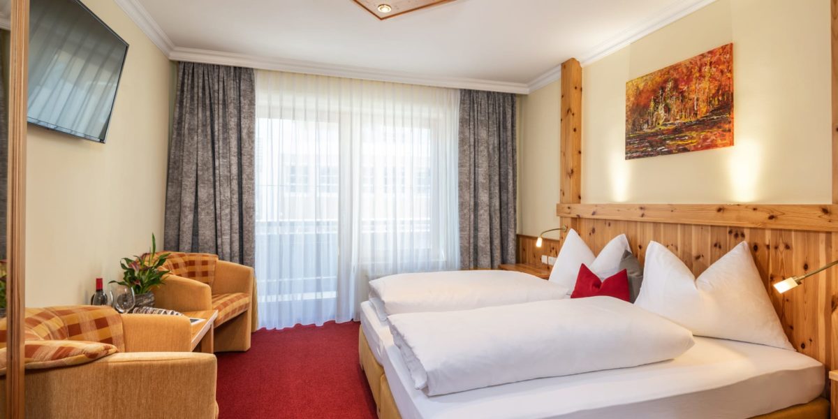 Dreibettzimmer in Obertauern, Hotel Garni Haus Tyrol