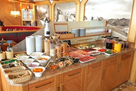 Frühstücksbuffet - Hotel-Pension In Obertauern