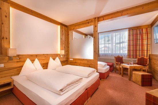Vierbettzimmer in Obertauern, 3 Sterne Hotel Tyrol, Salzburg