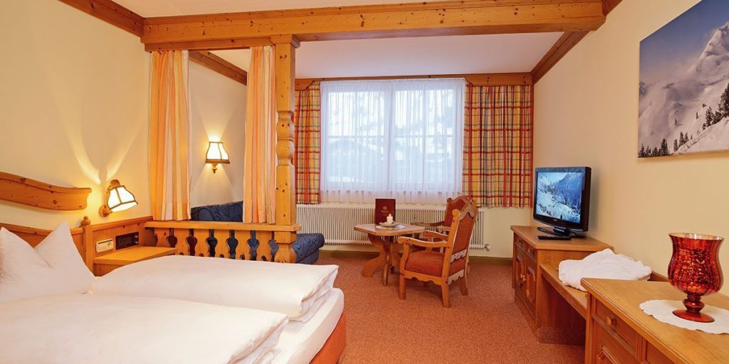 Vierbettzimmer in Obertauern, Hotel Garni Haus Tyrol